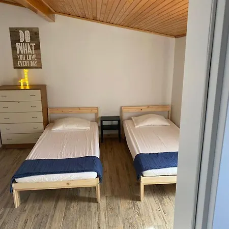 Tayfun Tanriverdi Lägenhetshotell Özdere
