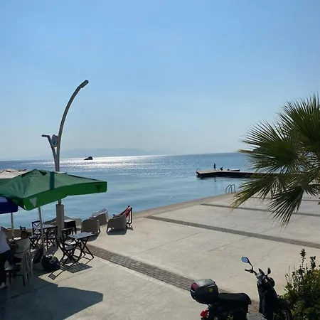 Tayfun Tanriverdi Lägenhetshotell Özdere